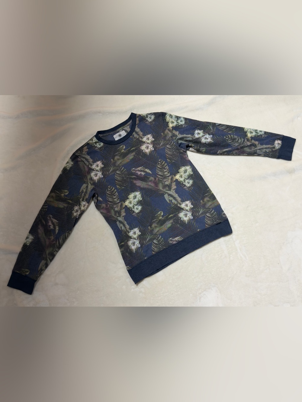on the byas Men's Navy Blue Floral Crewneck Sweater